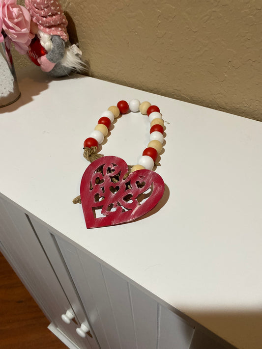 Valentine wooden bead garlang